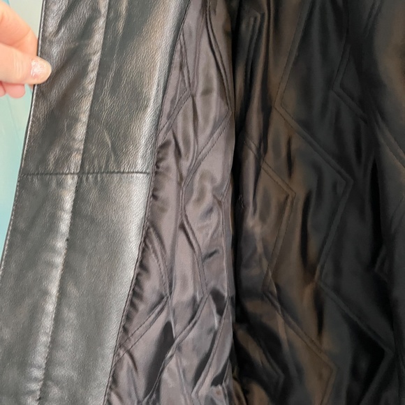 Vintage Gap Genuine Leather Jacket. Black. M - Picture 6 of 9